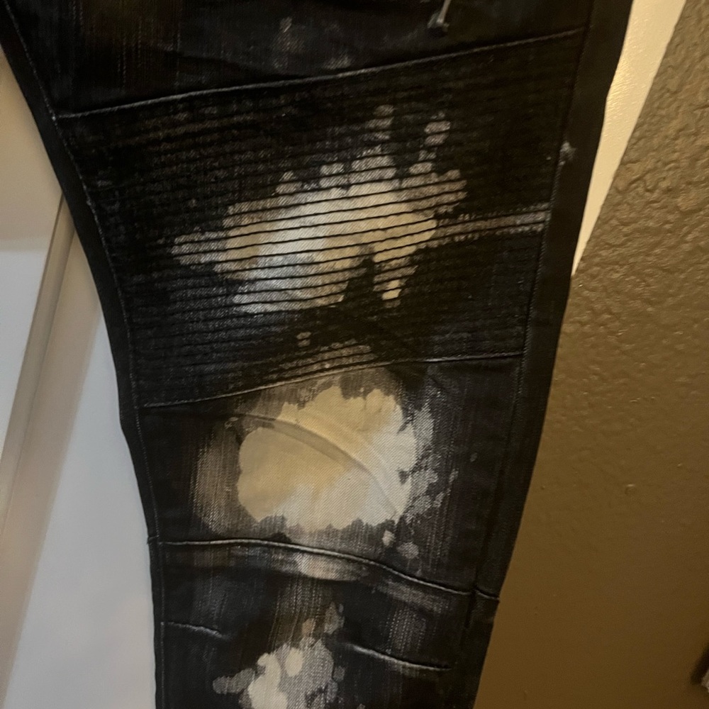 Jeans - Picture 6 of 7